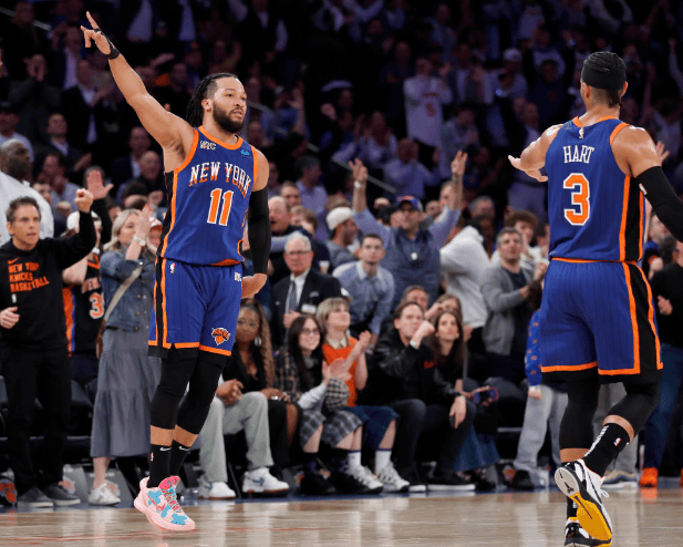 包含德甲转会期再迎强敌；多伦多猛龙单刀错失；主帅态度——更衣室稳定；赛季目标并未改变的词条