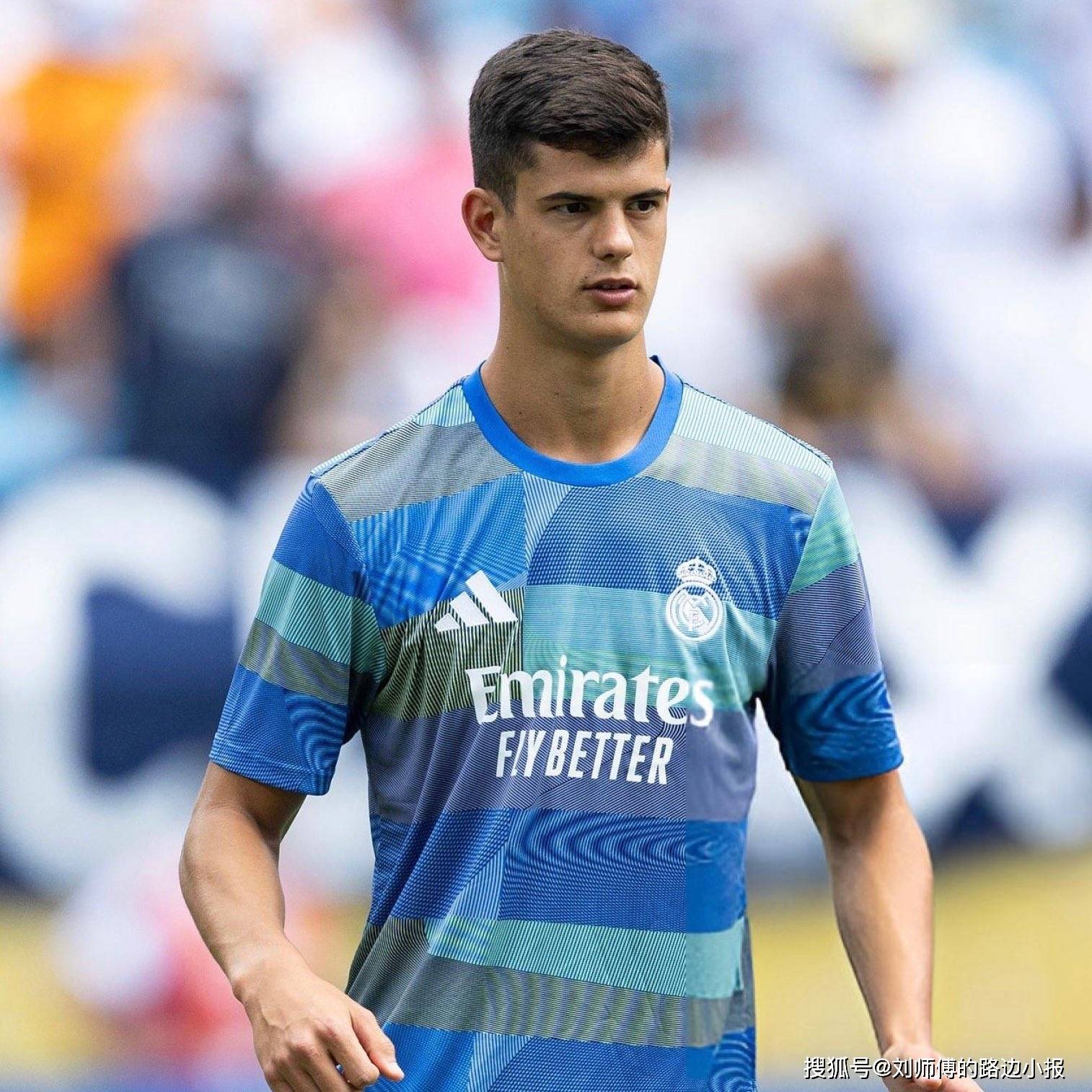 包含德甲转会期再迎强敌；多伦多猛龙单刀错失；主帅态度——更衣室稳定；赛季目标并未改变的词条