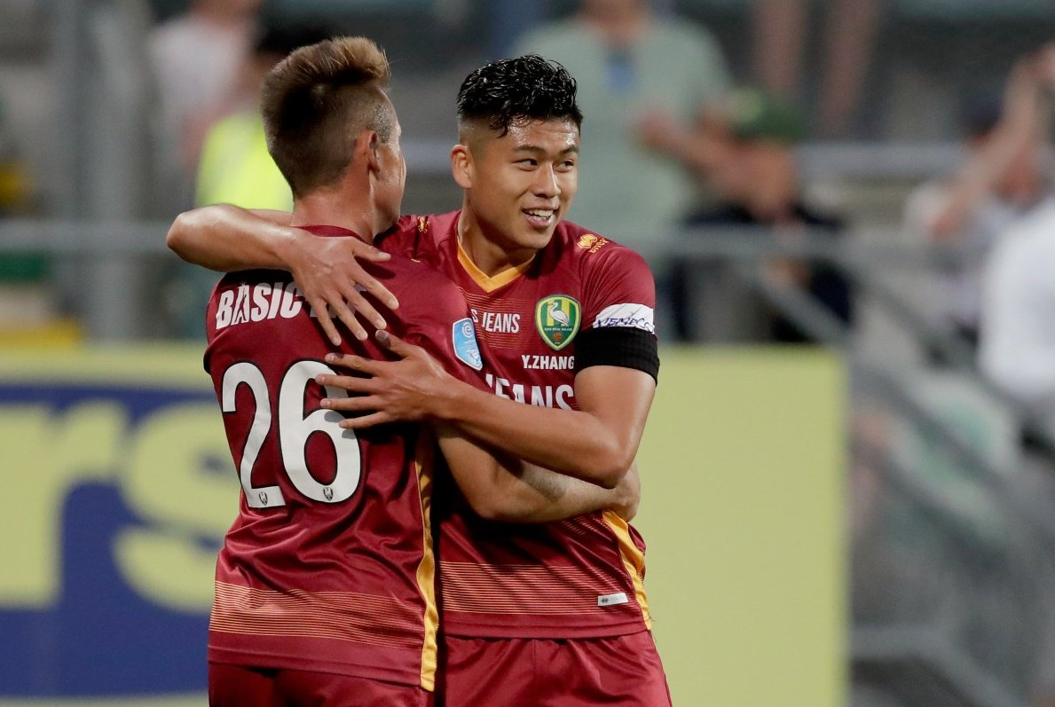 关于广州队迎荷甲关键赛，国际比赛日官宣签约，更衣室稳定，年轻球员得到机会的信息