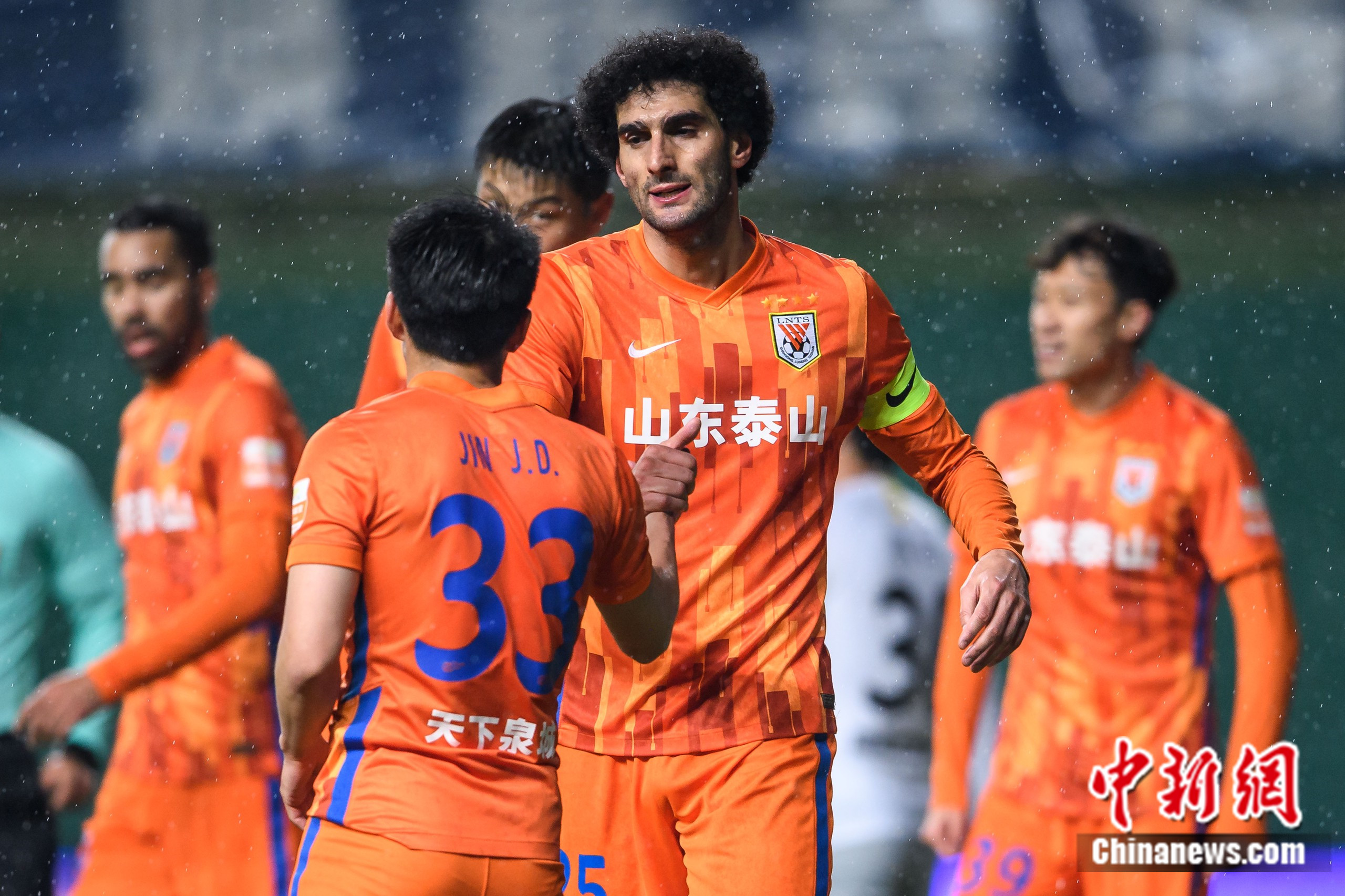 赛后山东泰山备战国王杯费耶诺德迎欧超杯关键赛，这操作让人直呼：窗口期菲尼克斯太阳调整名单以备全明星赛的简单介绍