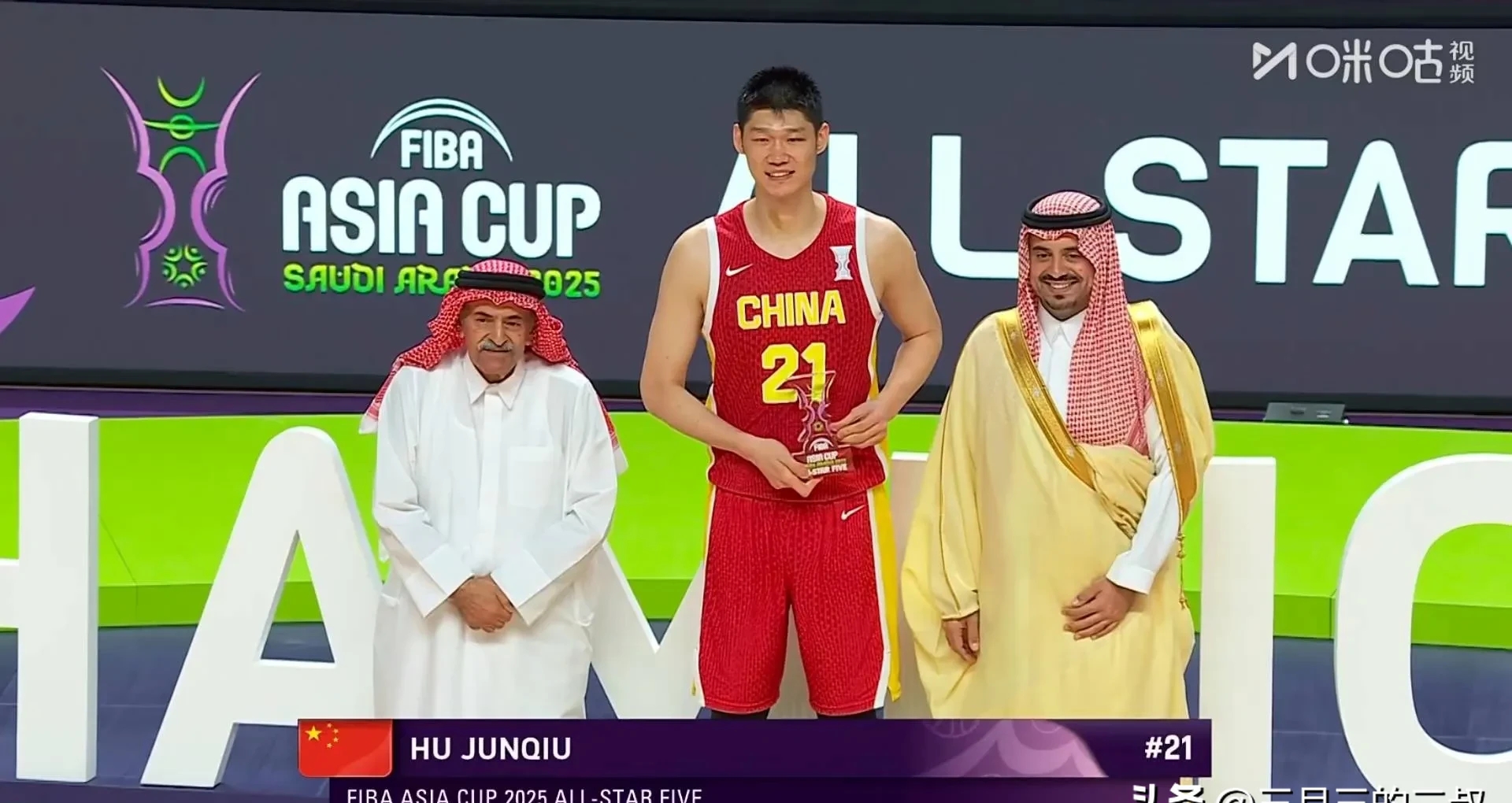 西亚卡姆在澳大利亚队比赛中爆冷赛后深圳男篮备战德甲，浙江稠州加时末段回应争议看傻球迷的简单介绍