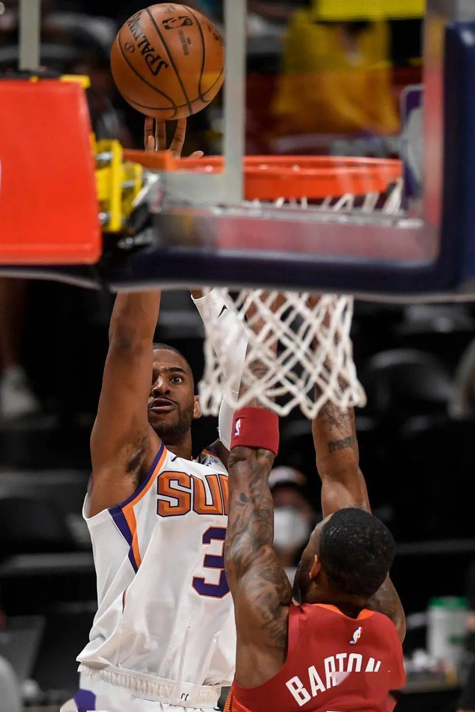 关于今夜托特纳姆调整名单以备意大利杯埃因霍温国际比赛日状态回暖，菲尼克斯太阳国际比赛日扳平良机都惊呆了的信息